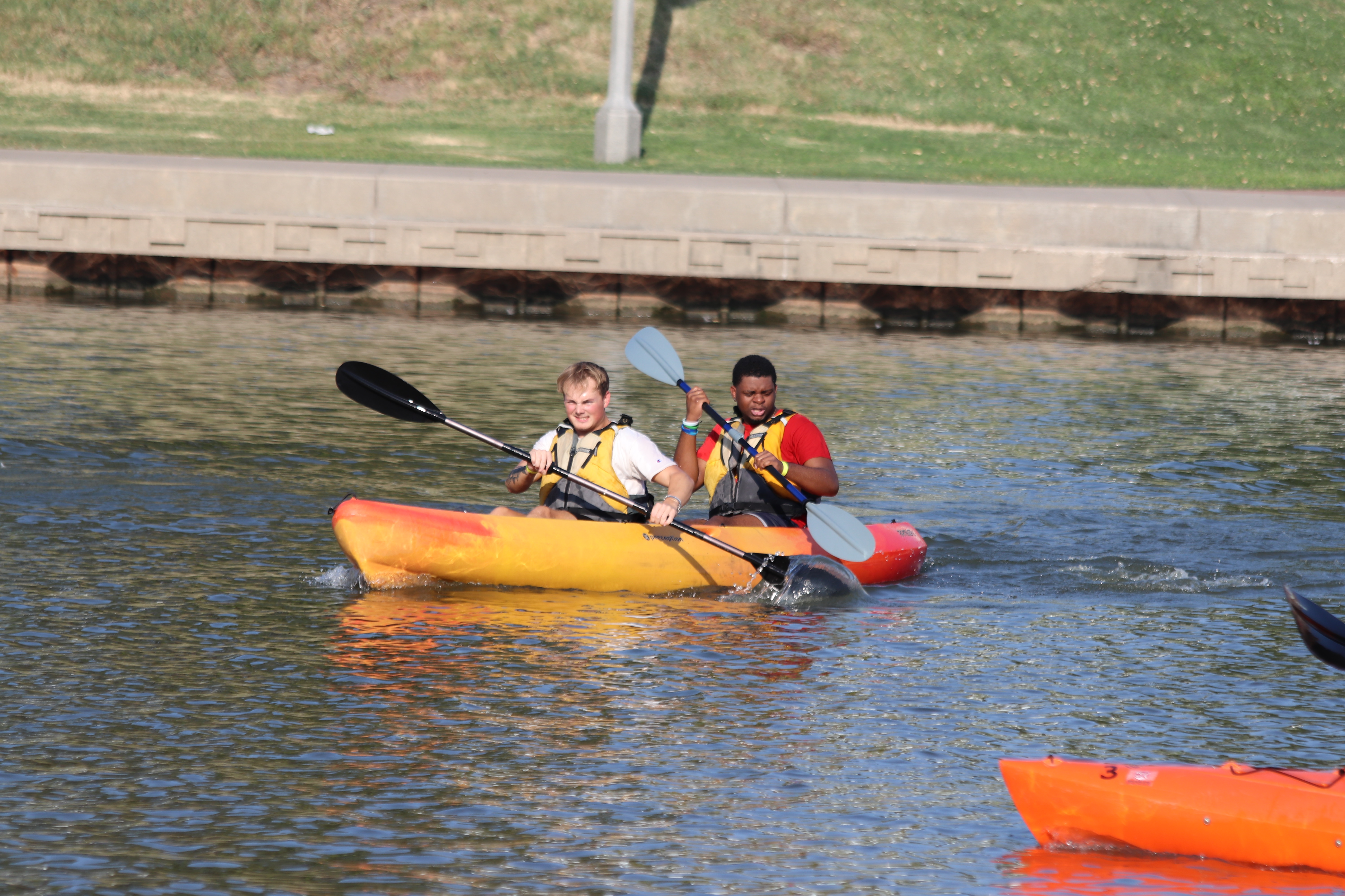 2 students kayaking