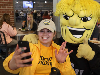 Alumni with Wu Shock